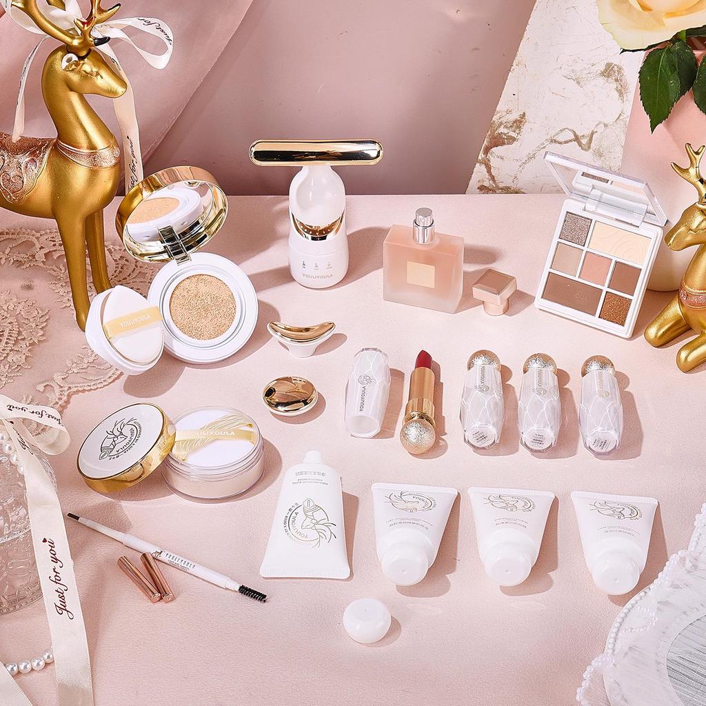 Forever Love 17-Piece Makeup & Skincare Set - High-Quality Holiday Gift for Beginners
