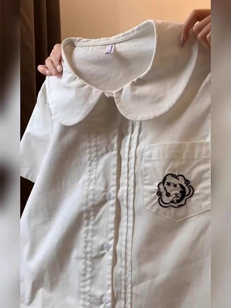 Women's Chic French Style White Doll Collar Short-Sleeve Shirt – Age-Reducing, Loose, and Stylish Top for Summer