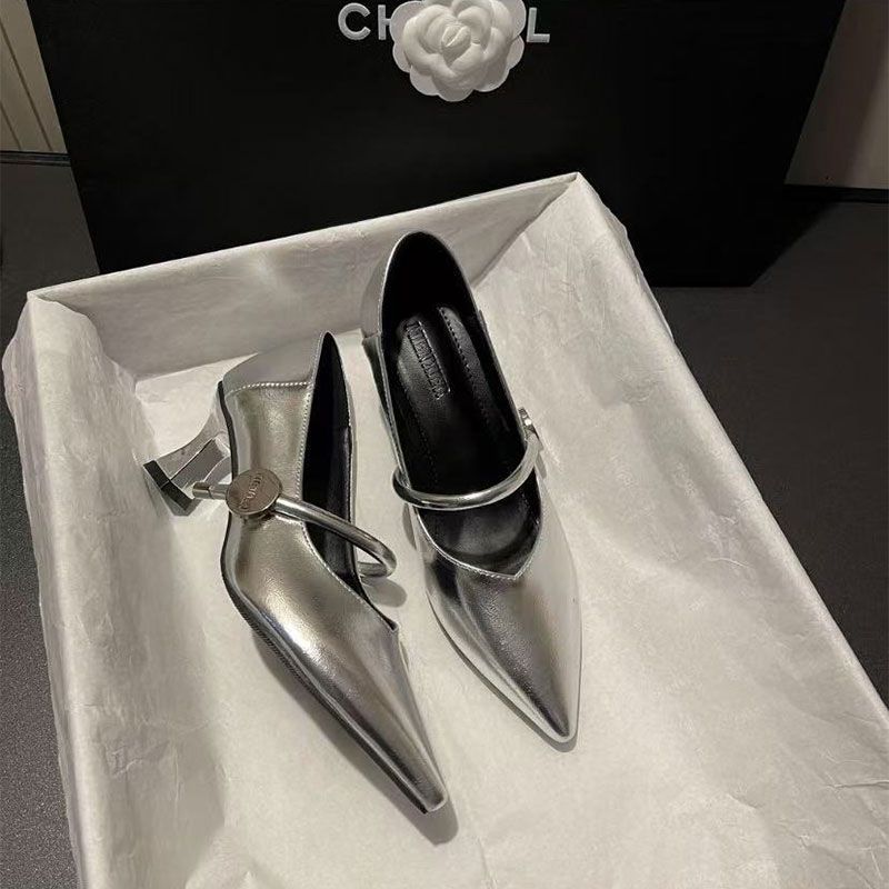 Pointed-toe High-heeled Women's Thick-soled Anti-slip New Soft Leather Mid-heeled Shoes