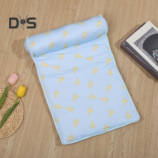 Summer Cool Dog Mat Cooling Bed Soft Breathable Fruit Pattern Design Wear-Resistant Washable Dog Cat Sleeping Bed