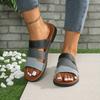 Fashion The 2025 new fashion large-sized flat flip-flops for women, featuring a round-toe woven one-piece beach flip-flops worn outside,