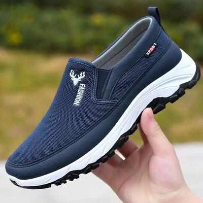 Loafers Men Sneakers Mesh Breathable Non-Slip Slip On Vulcanized Shoes Soft Sole Solid Color Comfortable Water Shoes Zapatos