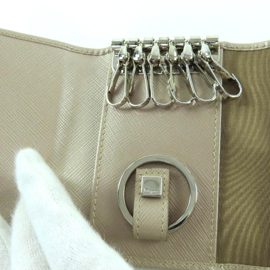 Excellent Porte-clés Salvatore Ferragamo Cuir Doré Champagne Femme 224627 Occasion