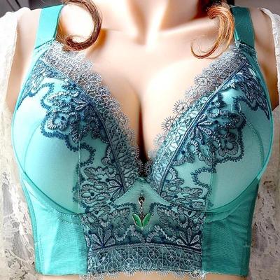Push Up Bra Plus Size Bras for Women 100 105 C D Gathered Sexy Lace Underwear Wire Free Brassiere Floral Seamless Bralette