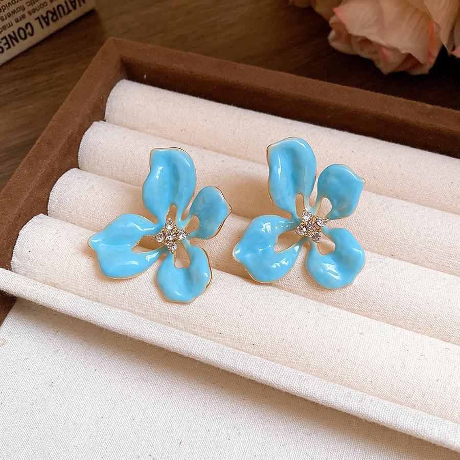 

Цирконовые серьги-капли с полым цветком, персонализированные серьги в стиле ретро, нишевые простые универсальные серьги