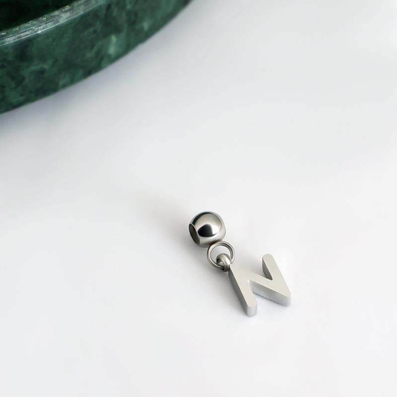 DIY Letter Necklace: 26 English Letter Pendant, Pull-Out Chain, Personalized Single Pendant Accessories