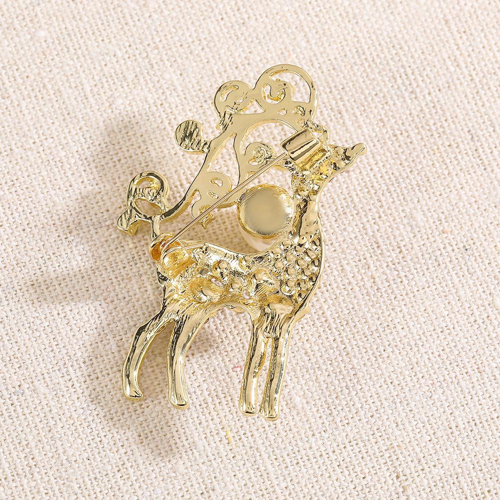 High End Reindeer Brooch, Christmas Limited Edition Deer Chest Flower, Women'S Temperament Clothing Accessories, Exquisite Holiday Accessories