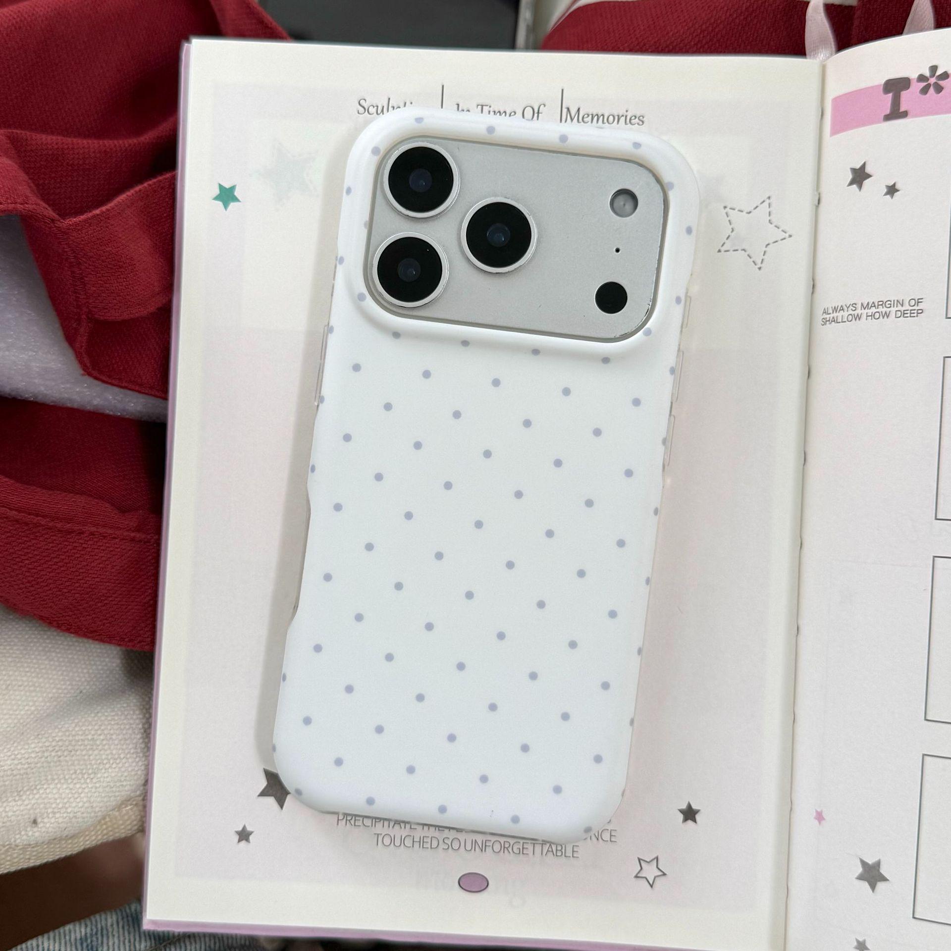 

Inspired Style Polka Dot Phone Case for Apple 16/17 Pro Max - Drop-Proof, Fresh & Cute Design iPhone 16 Pro Max
