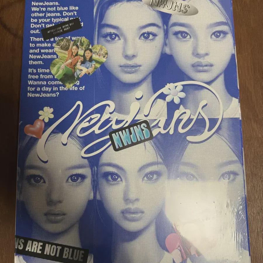 

Newjeans Blue Book Group Sealed