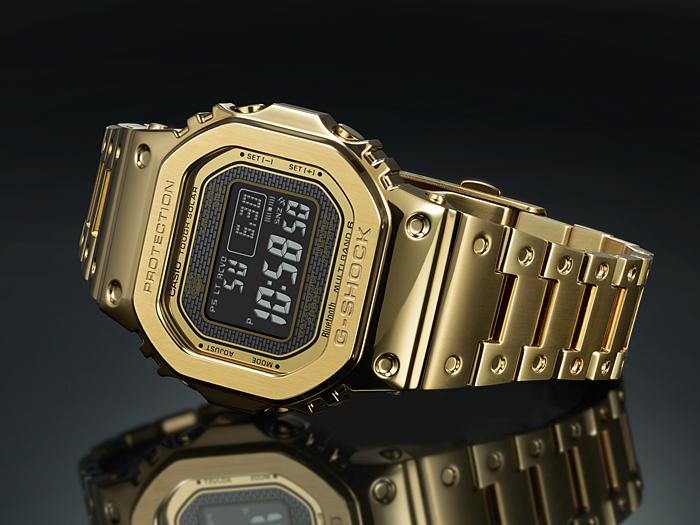 Casio Montre Numérique à Quartz pour Homme en Acier Inoxydable Résistante à l'Eau 200M et aux Chocs GMW-B5000GD-9