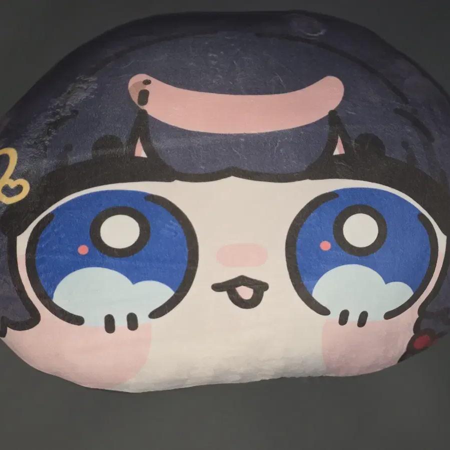 

Shirayukihina Earthen Cushion