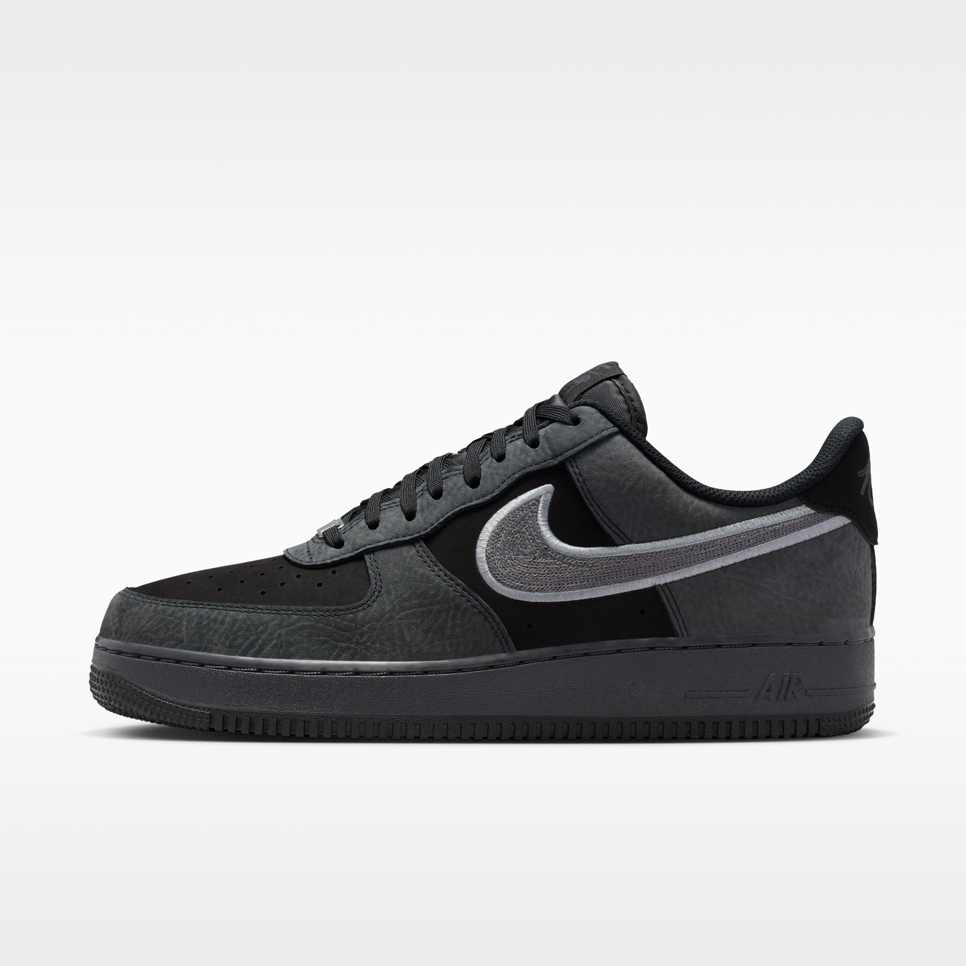 

Nike Air Force 1 Low 07 LV8 Черный Дымчато-серый 41