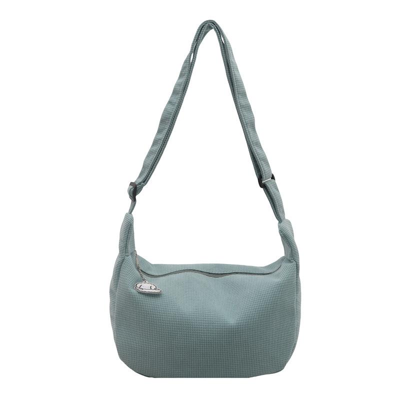 2025 lazy wind Japanese tide literary shoulder bag messenger bag chic student leisure Korean version women's simple dumpling bag