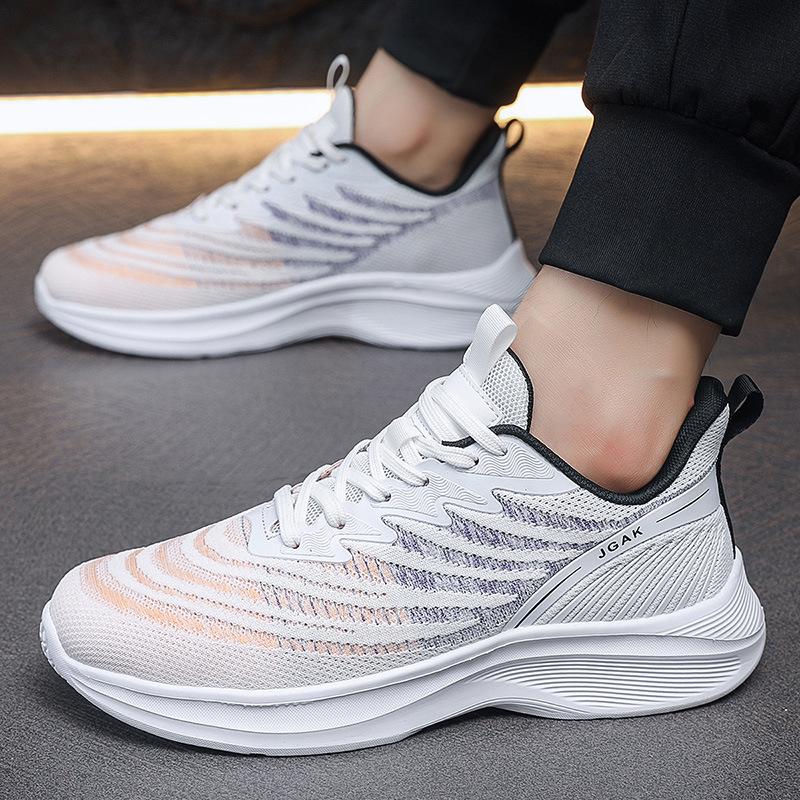 New autumn and winter men's fly-woven casual sports shoes outdoor travel shoes single shoes comfortable running men's shoes
