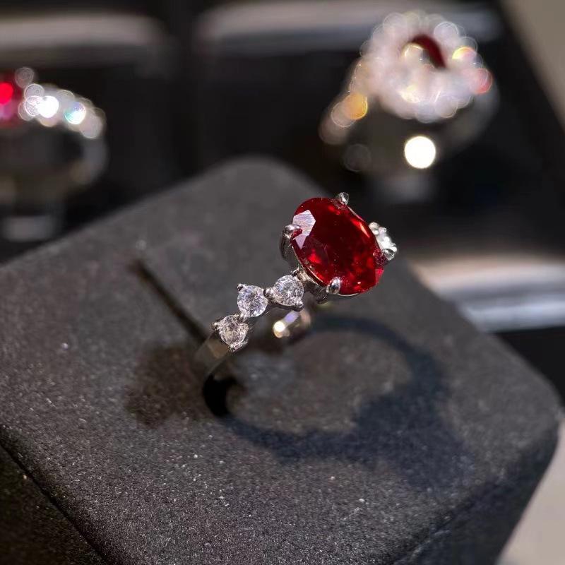 Hui Zhi Yi S925 Silver Red Corundum 6x8mm Oval Simple Fashion Ring for Women