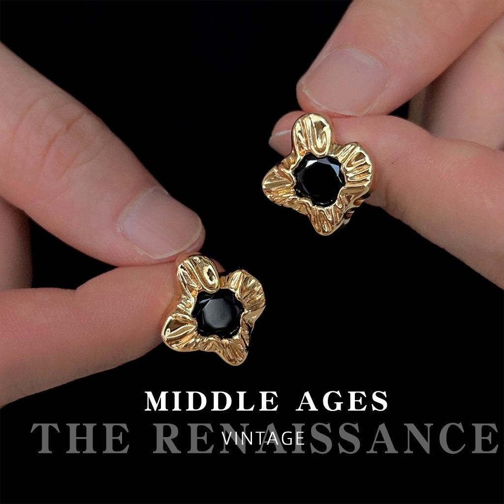 Легкие черно-золотые ретро серьги-цветы, темпераментные серьги-гвоздики, серьги с ретро-текстурой