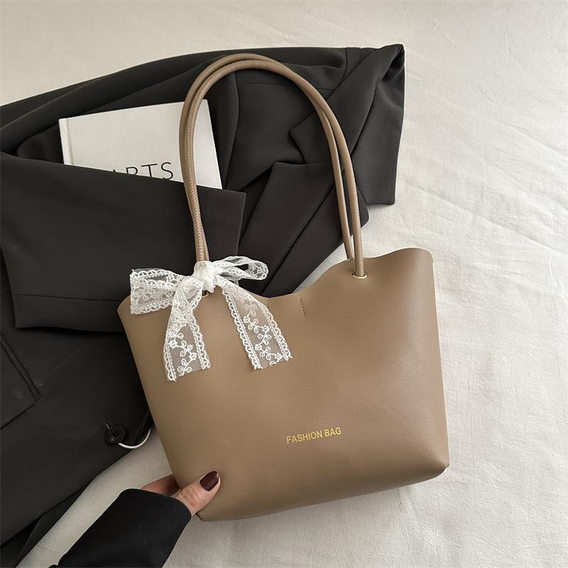 

Korean large-capacity shoulder tote bag 2025 spring new simple versatile bag college student class bag хакі