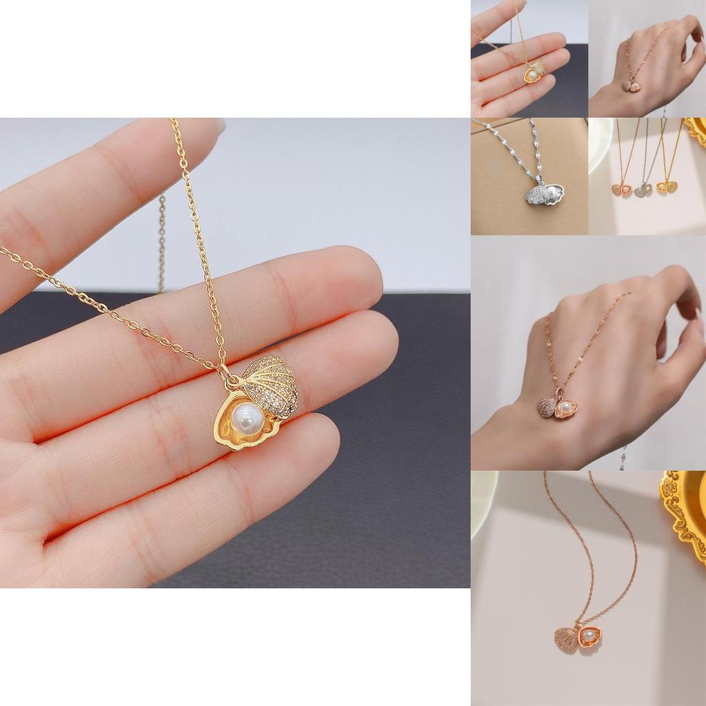 Retro Chic Pearl Collar Necklace With Irregular Shape And Gold Finish For Women