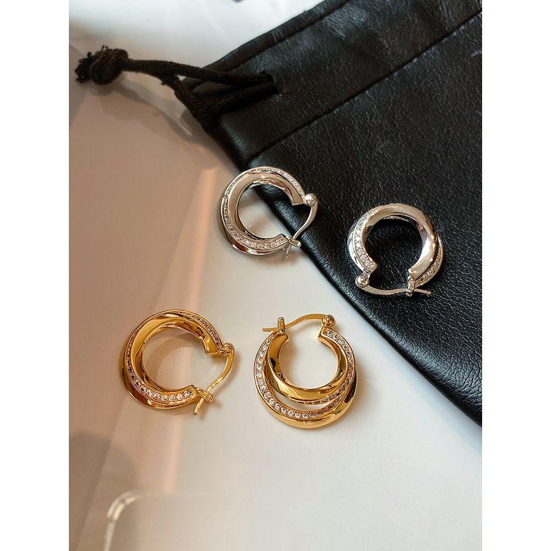 European and American Style Zircon Metal Earrings for Women 2026 Super Trendy Light Luxury High-End Unique Temperament Gold Hoop Earrings