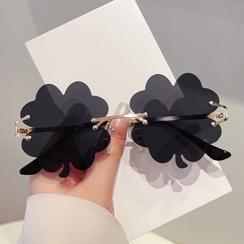 New European and American fashion borderless green clover sunglasses seaside holiday party sunglasses women