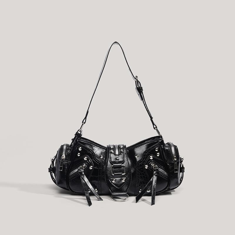 Oil wax leather underarm bag women's new trendy high-end locomotive bag rivet shoulder messenger bag