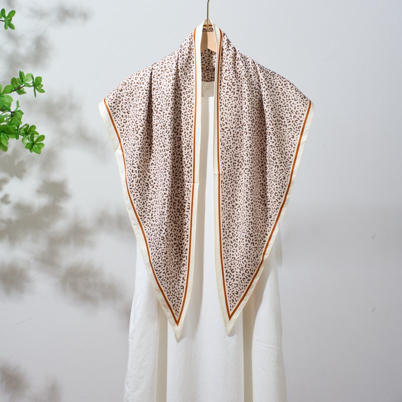 Fashion Leopard Print Triangular Neck Scarf For Women Stylish Accessory