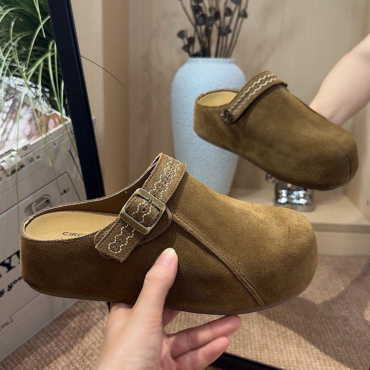 

Thick-Soled Height-Boosting Two-Way Birkenstock Clogs: Women s Retro Toe-Covering Half Slippers for Autumn 2025 37