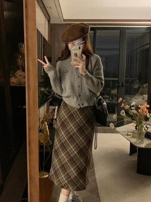 Plus Size Women's Brown Retro Plaid Woolen A-line Skirt for Autumn/Winter