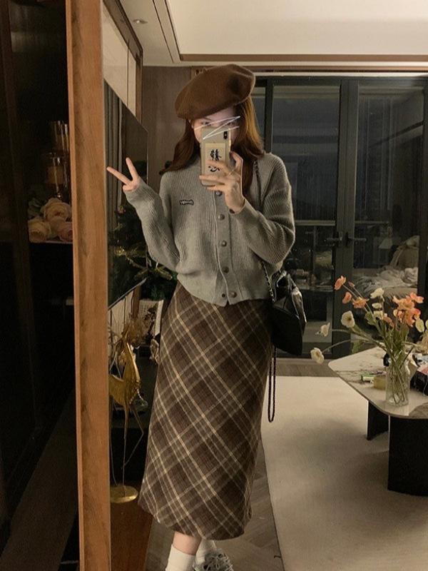 Plus Size Women's Brown Retro Plaid Woolen A-line Skirt for Autumn/Winter