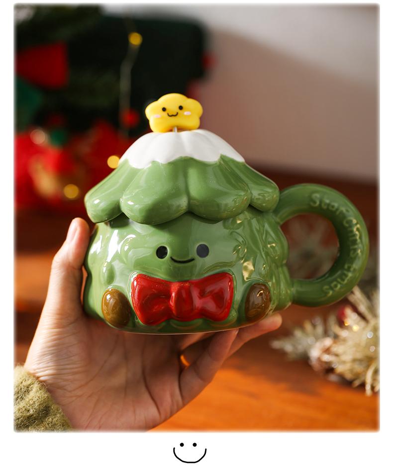 

420 мл Керамическая чашка для воды в виде рождественской елки Креативная кружка для молока с крышкой и ложкой Чашка для послеобеденного чая с камелией и цветами для кофе Рождественский подарок 420ml