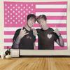 Arazzo Sam e Colby Bandiera Americana Rosa Arazzo Comico Adatto per Decorare Dormitori Universitari Accento per la Stanza per la Cultura Pop