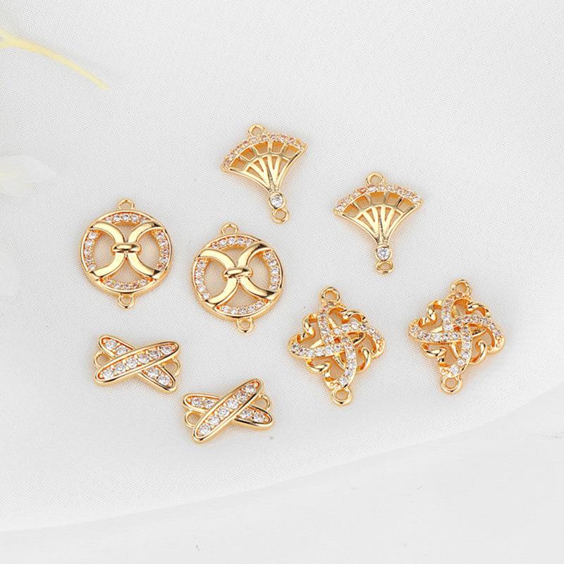

Exquisite Handmade Fan-Shaped Constellation Zircon Necklace and Earrings Set