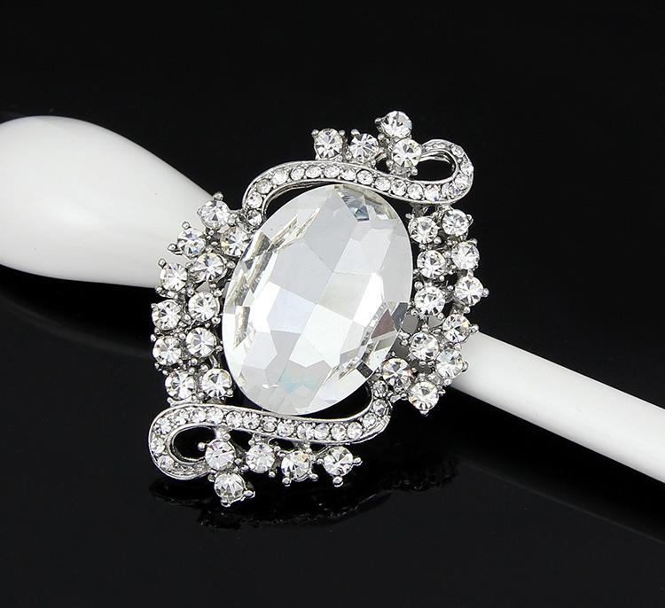Elegant Women's Brooch: Large Glass Rhinestone Lapel Pin for Weddings and Bridal Bouquets