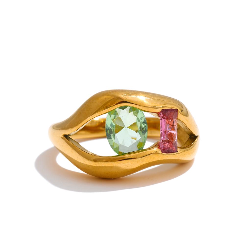 Eetit Fashion Unique Lip Design Ring for Women Golden Plated Cubic Zirconia Stainless Steel Finger Jewelry New Arrivals