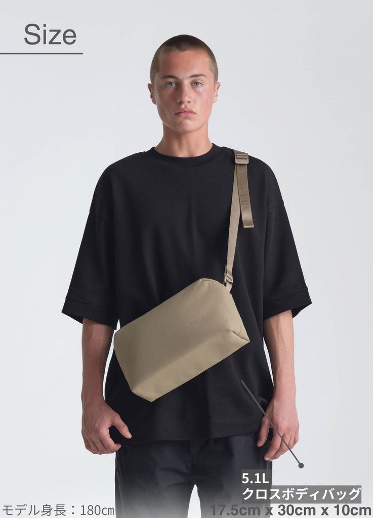 Sac Bandoulière Croisé Dolomite Urth pour Appareil Photo (Beige) Sac d'appareil photo 5.1L, Sac à bandoulière, Pochette compacte, Séparateur, Imperméable, Rembourré