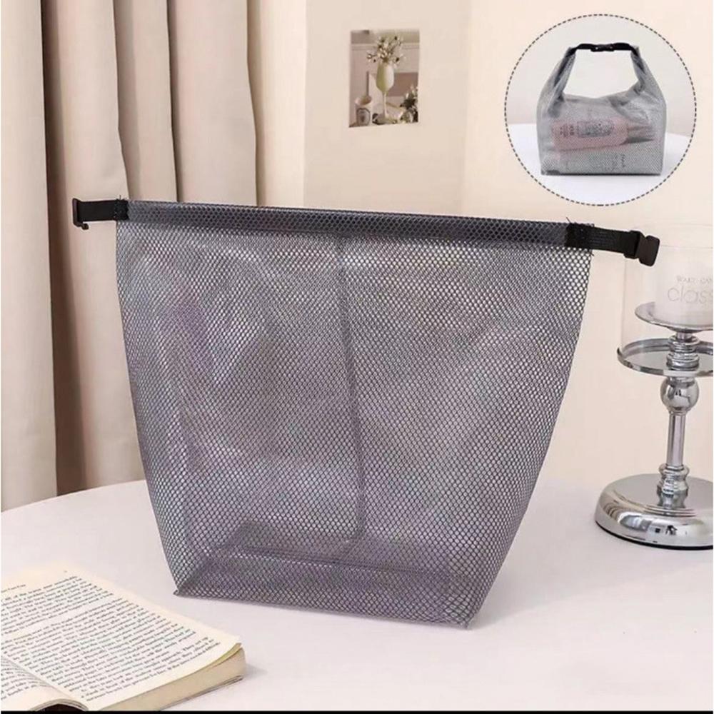 

Large Capacity Waterproof Cosmetic Storage Bag Portable Handheld Travel Bag for Fitness Clothing Swimming Bath Items Outdoor Bat S чёрный