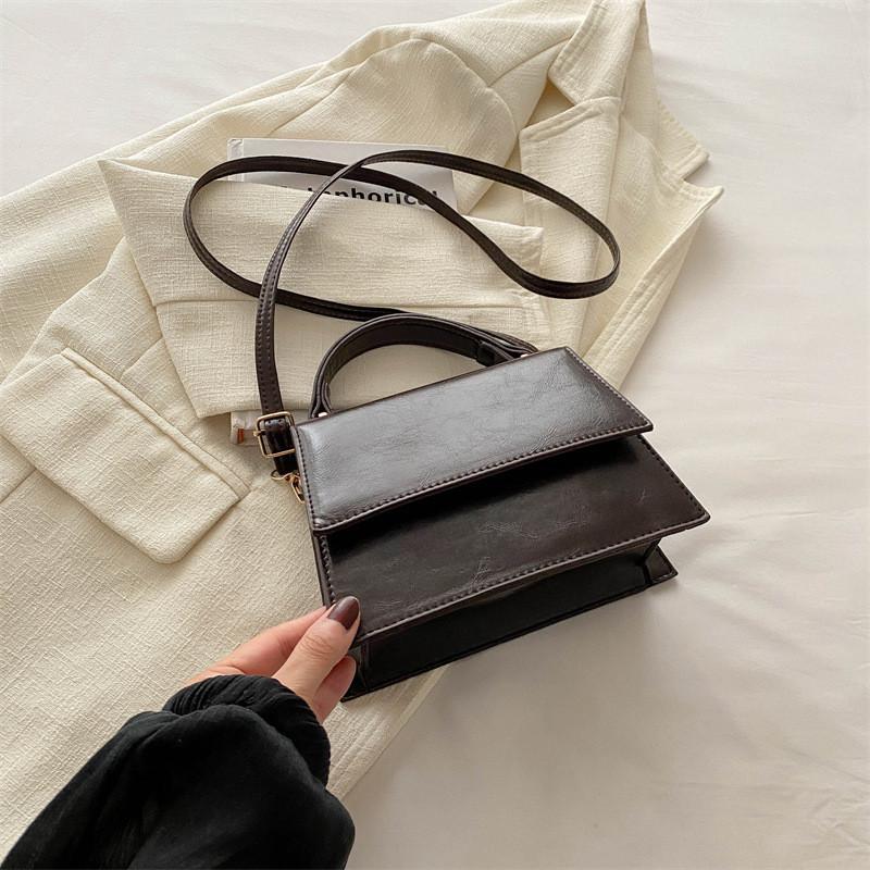 

Stylish Casual Women s Crossbody Bag 2024 Fashion Trendy Shoulder Purse In Black White Coffee коричневий