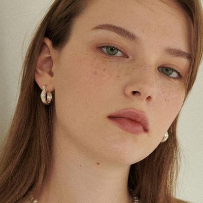PICOMENT #006 Square P Simple Hoop Earrings