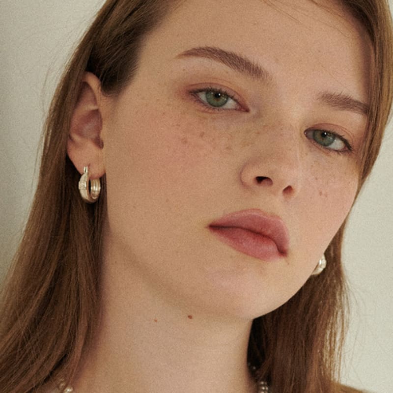 PICOMENT #006 Square P Simple Hoop Earrings