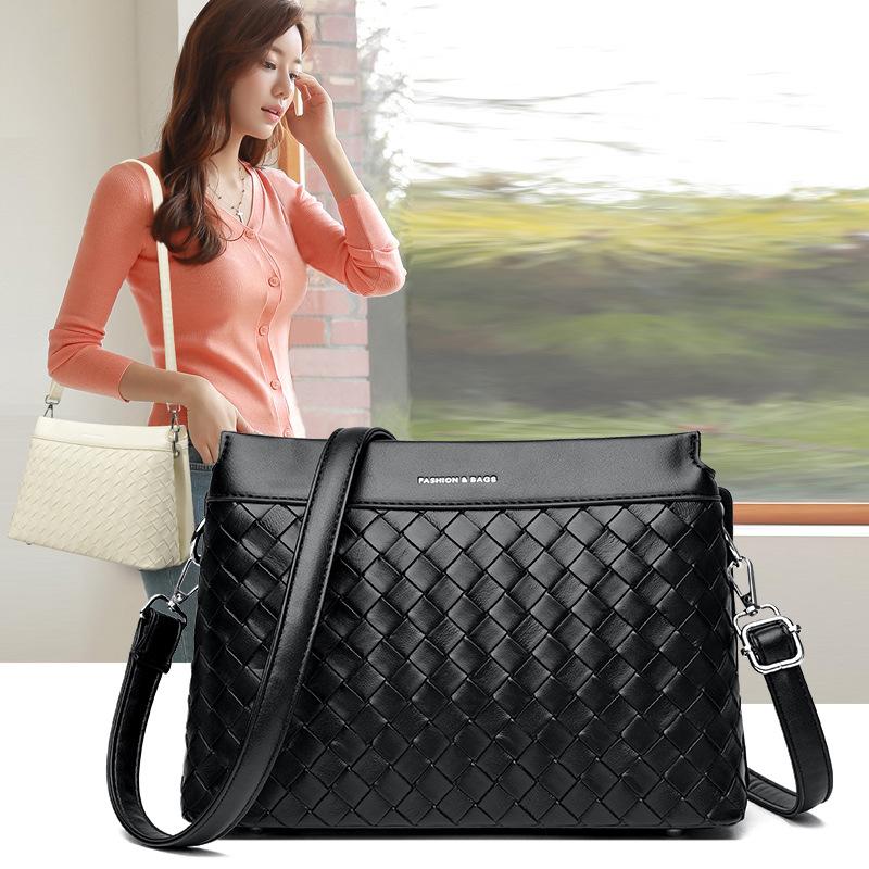 Niche versatile woven pattern messenger bag women's new solid color shoulder bag texture commuter simple small square bag