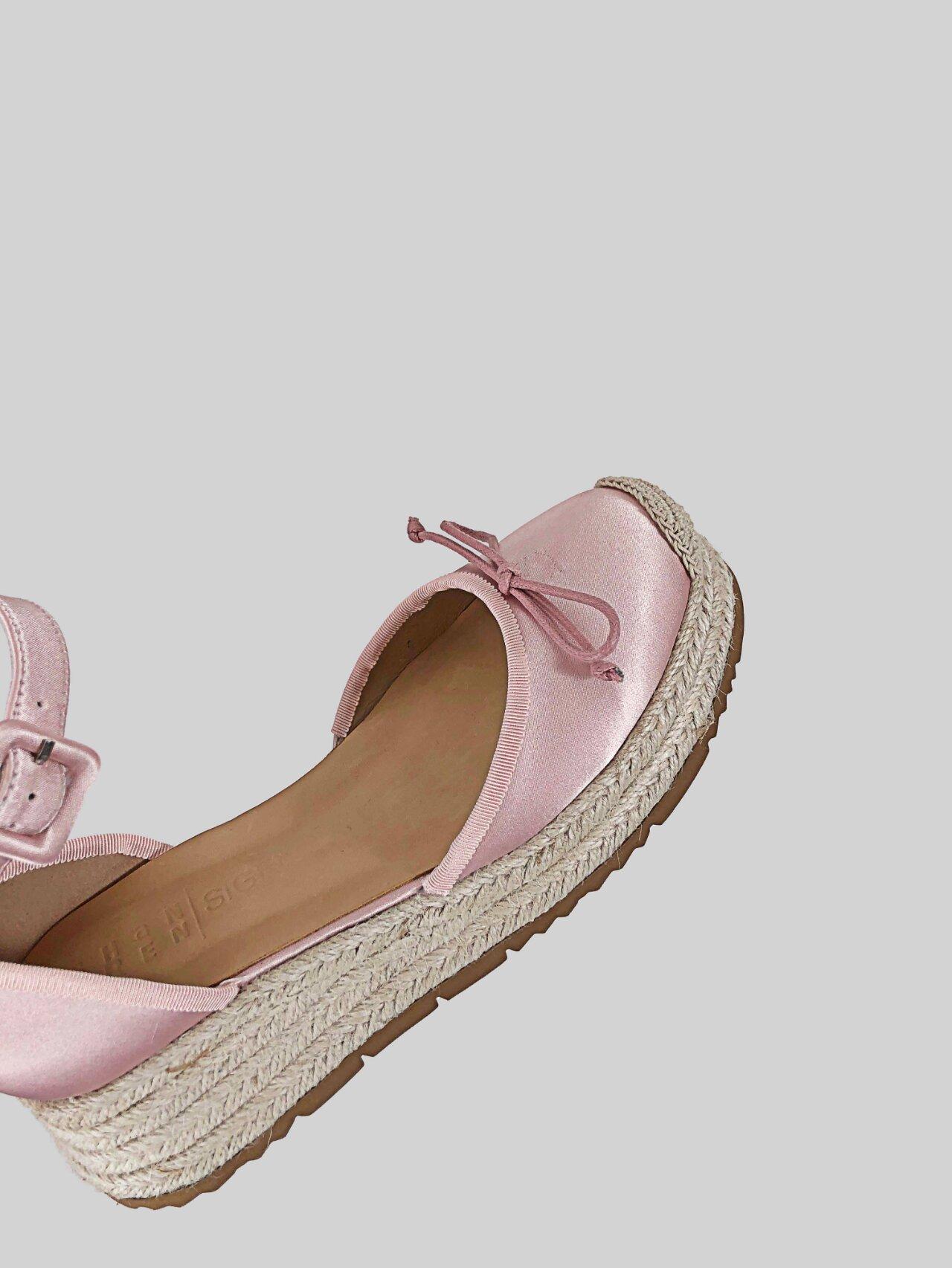 

[Spot] French bag head hollow sandals women s summer Mary Jane shoes platform straw woven fisherman single shoes women s wedge heel 39