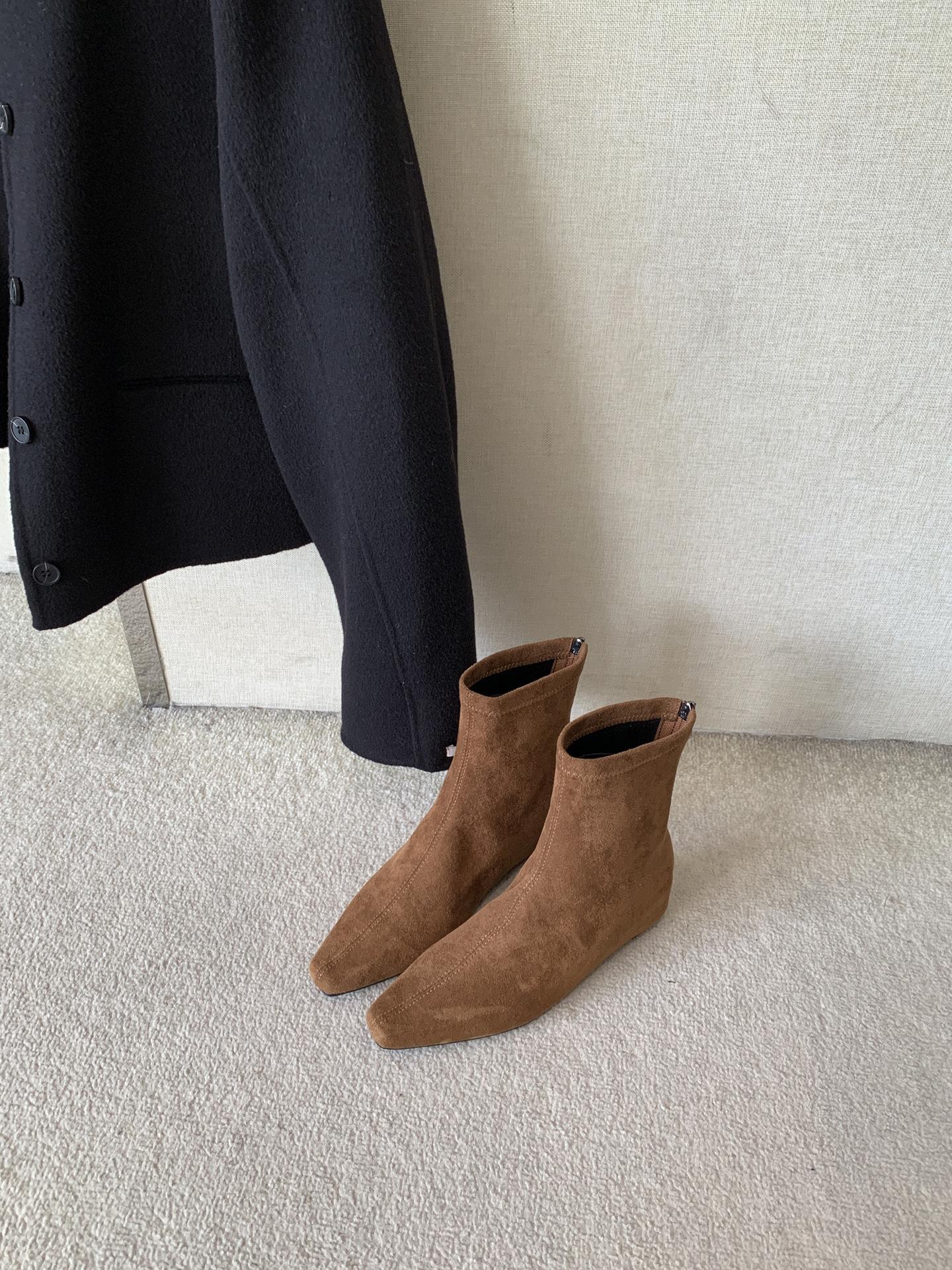 

Inner height increase Korean version suede short Chelsea boots small square pointed 2025 autumn velvet bare boots short boots women 39 коричневый