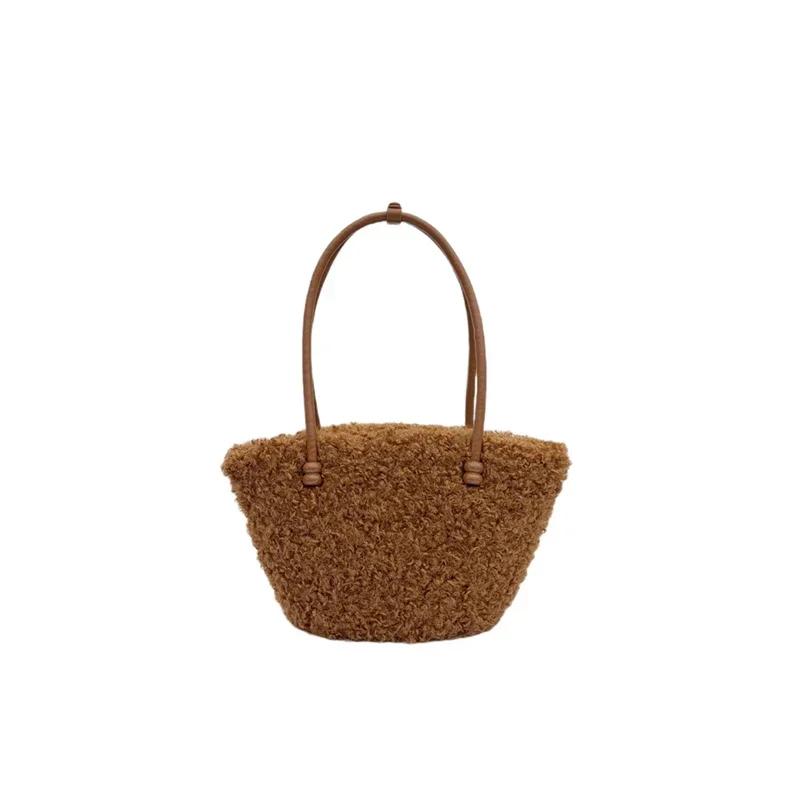 Luxury Faux Lamb Wool Tote Bag Winter Plush Handbag for Women Trendy Large Capacity Soft Fleece Shoulder Bag