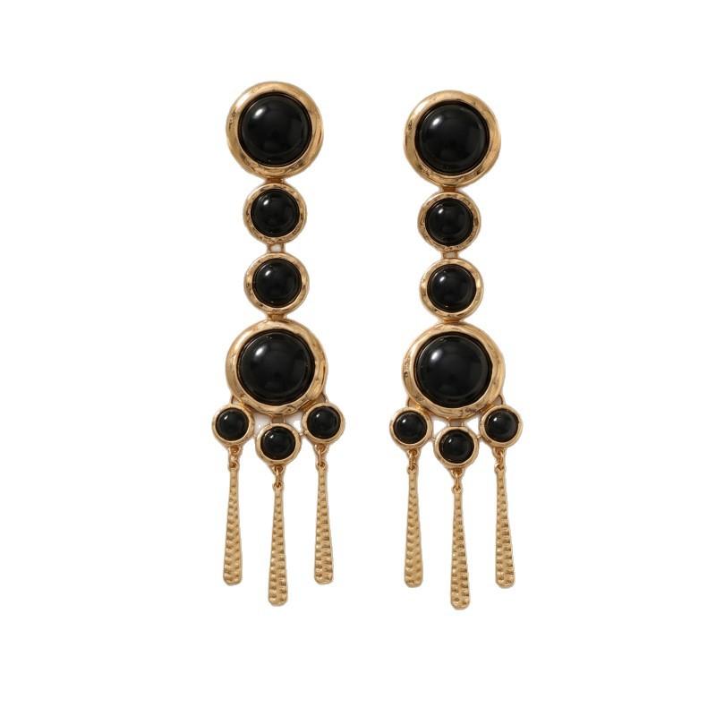 Palace style black resin inlaid with hammer patterned tassel chain earrings, suitable for daily use, parties, and photo shoots