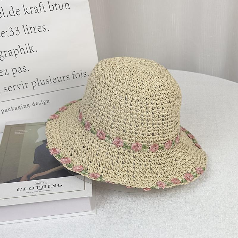 Straw Hat Women's Summer Woven Small Flower New Hat Seaside Vacation Trip Foldable Sunscreen Sun Hat
