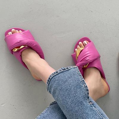 Fashion Ladies Indoor Slippers Women Flip Flop Summer Shoes New 2024 Metal Decoration Female Shoes Outside Slides Flats Rubber Slippers