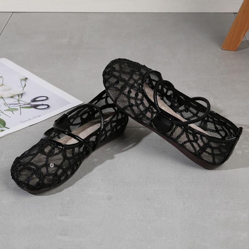 

Модные сандалии-баотоу на плоской подошве, женские, лето 2025, новые, универсальные, с круглым носком, полые, золотые, женская обувь, дышащие туфли-рыбаки 40 чёрный