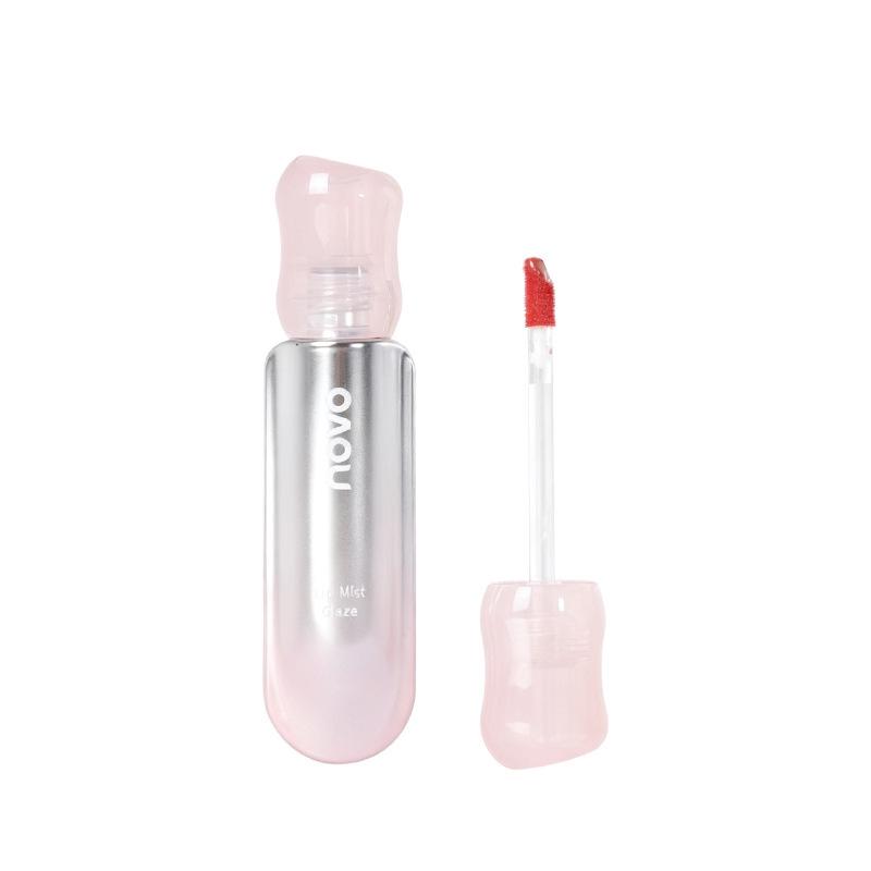Novo Light Nude Water Mist Lip Glaze: Silky, smooth texture with natural, easy-to-apply color that brightens lips.