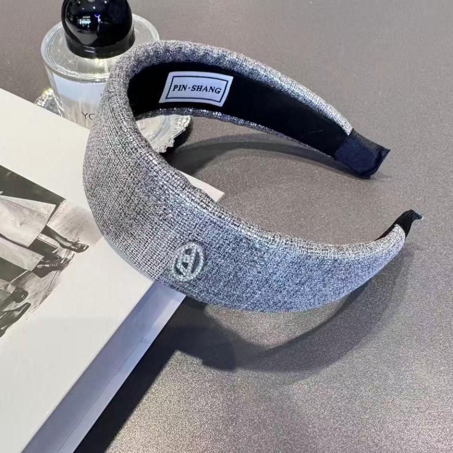 2025 Women's Korean Retro Red Headband: Spring/Summer High Crown Hair Pressing & Face Washing Style.