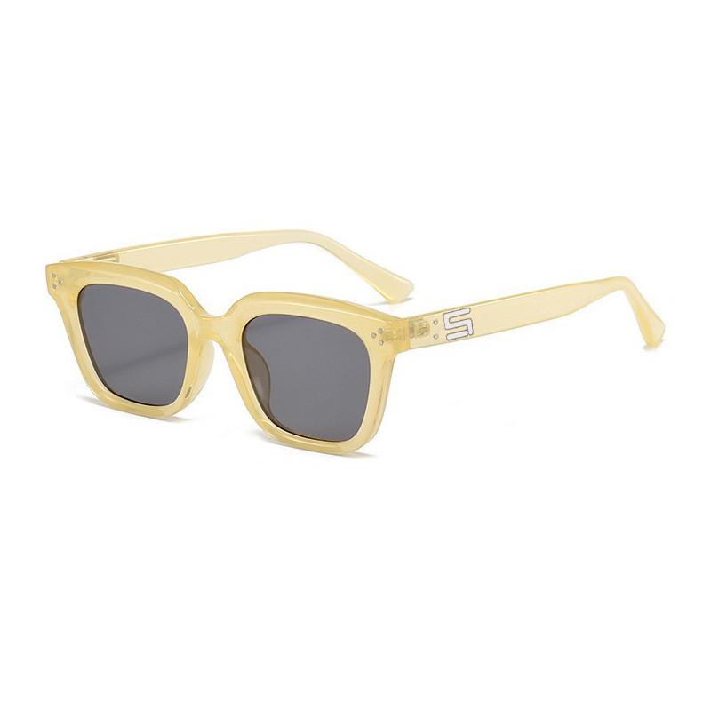 

2023 Summer Trendy Female Square Uv Protection Sunglasses With Pc Material For Travel YellowFrameGrayLenses